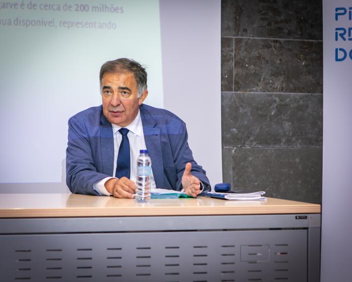 sessão de esclarecimento sobre oportunidades de financiamento para empresas