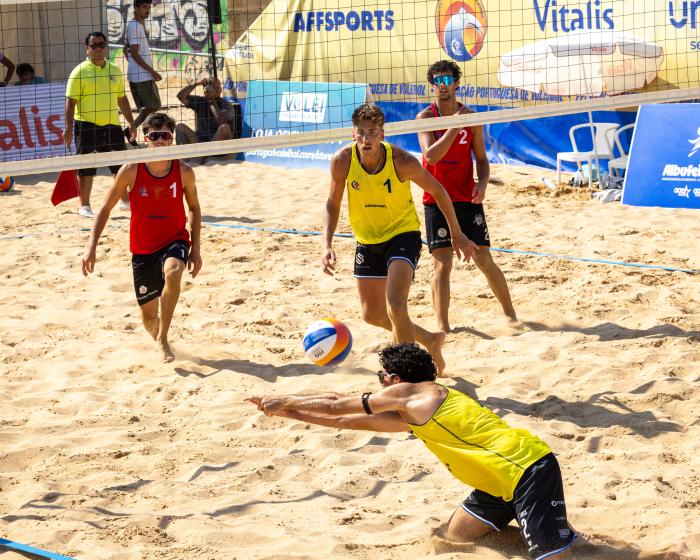 ALBUFEIRA COROOU  CAMPEÕES NACIONAIS DE VOLEIBOL DE PRAIA