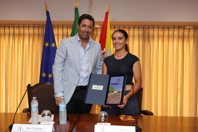 LÚCIA MARTINS, BICAMPEÃ NACIONAL - ampliar imagem ou passar à próxima