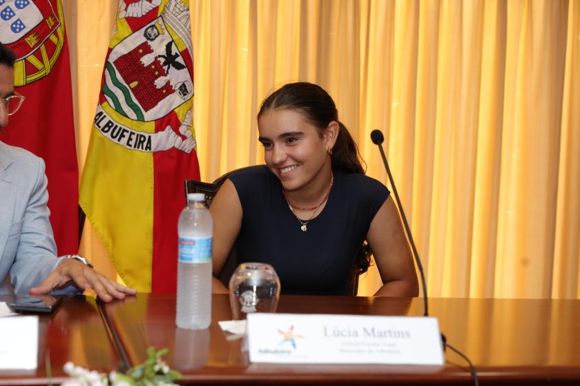 LÚCIA MARTINS, BICAMPEÃ NACIONAL - ampliar imagem ou passar à próxima