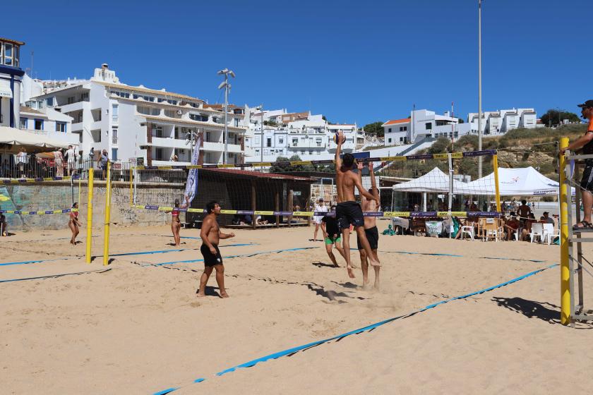 Verão desportivo 2026 consagrou campeões de voleibol de praia - ampliar imagem ou passar à próxima