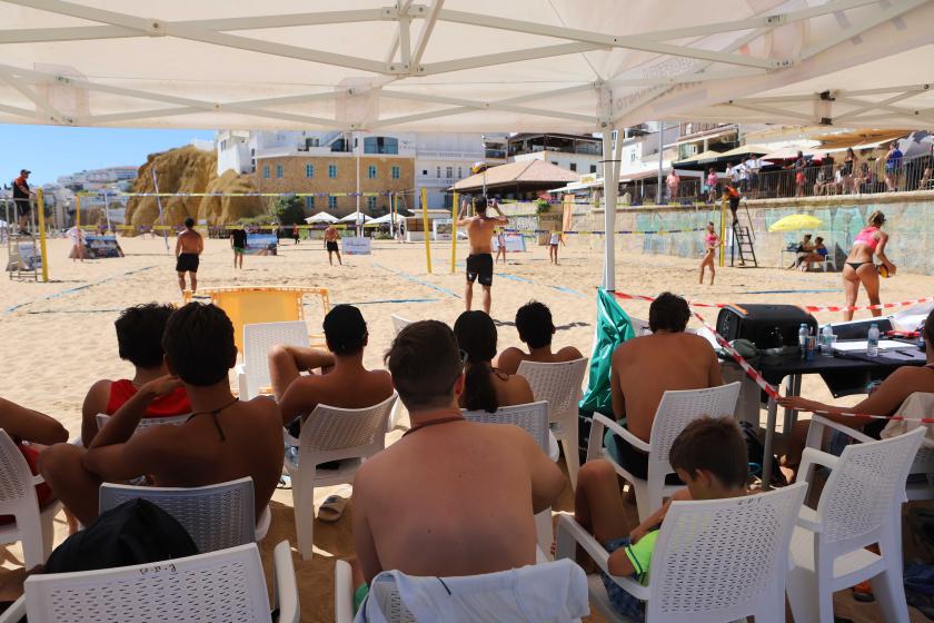 Verão desportivo 2026 consagrou campeões de voleibol de praia - ampliar imagem ou passar à próxima