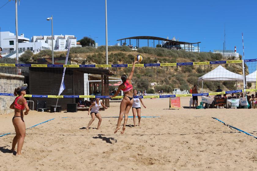 Verão desportivo 2026 consagrou campeões de voleibol de praia - ampliar imagem ou passar à próxima