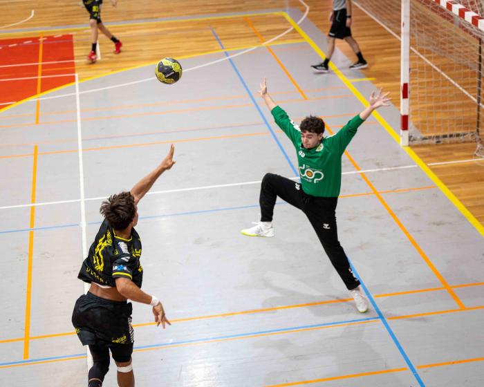Lagoa Académico Clube conquista Supertaça de Andebol em Albufeira - ampliar imagem ou passar à próxima