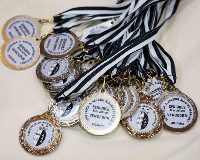 Lagoa Académico Clube conquista Supertaça de Andebol em Albufeira - ampliar imagem ou passar à próxima