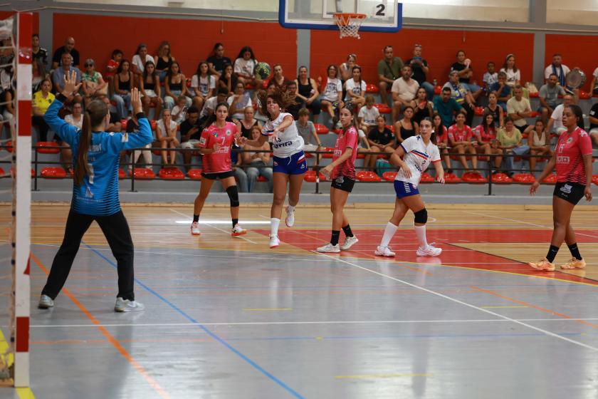 Albufeira recebeu supertaças de andebol do Algarve - ampliar imagem ou passar à próxima