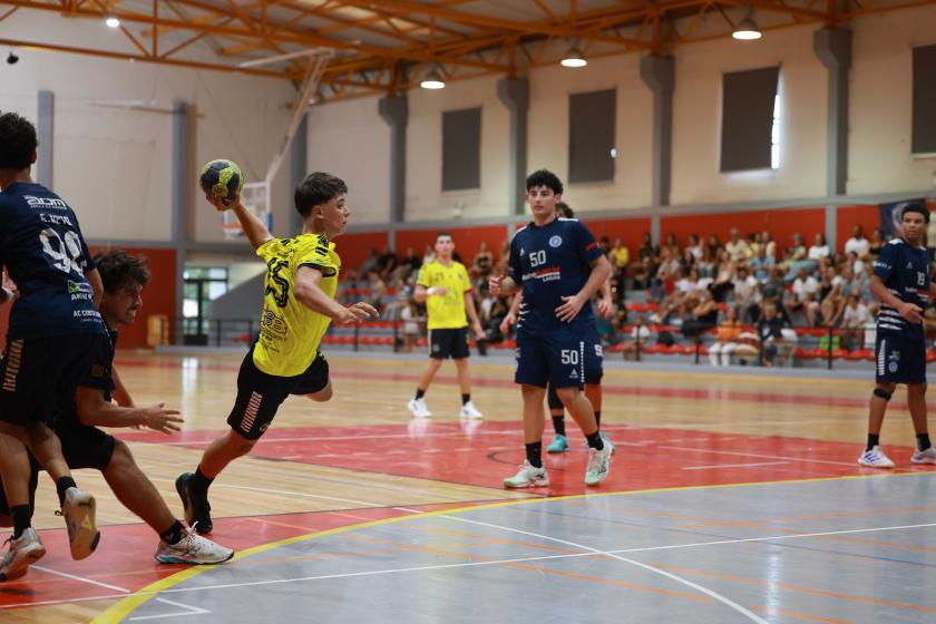 Albufeira recebeu supertaças de andebol do Algarve - ampliar imagem ou passar à próxima