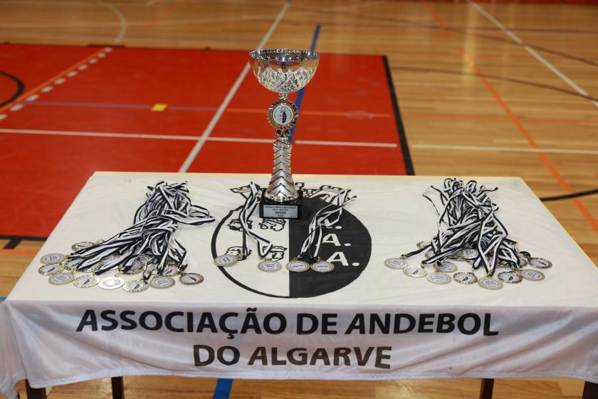Albufeira recebeu supertaças de andebol do Algarve - ampliar imagem ou passar à próxima