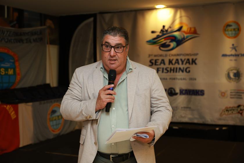 PORTUGAL SAGRA-SE CAMPEÃO DO MUNDO  DE PESCA EM KAYAK EM ALBUFEIRA - ampliar imagem ou passar à próxima