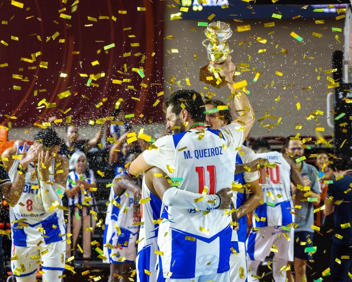 FC Porto conquista Supertaça Mário Saldanha em Albufeira - ampliar imagem ou passar à próxima