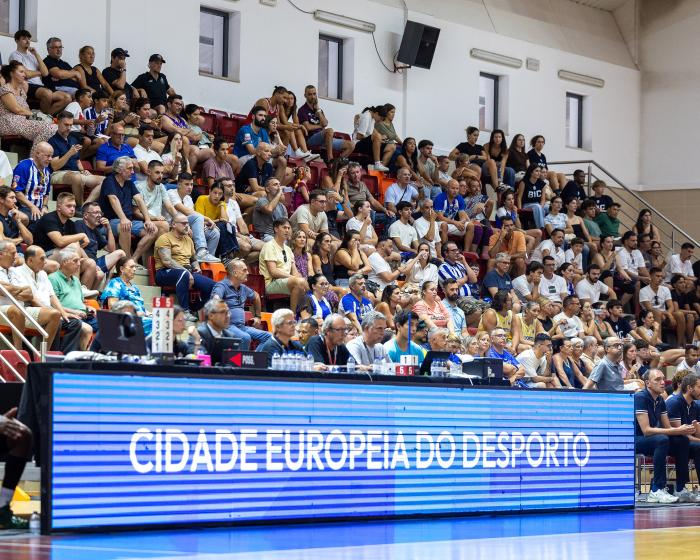 FC Porto conquista Supertaça Mário Saldanha em Albufeira - ampliar imagem ou passar à próxima