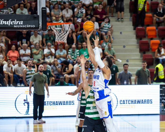 FC Porto conquista Supertaça Mário Saldanha em Albufeira - ampliar imagem ou passar à próxima