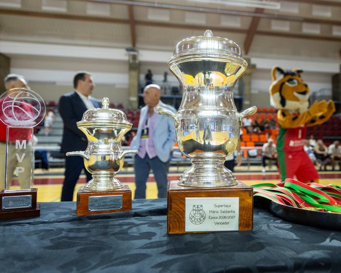 FC Porto conquista Supertaça Mário Saldanha em Albufeira - ampliar imagem ou passar à próxima