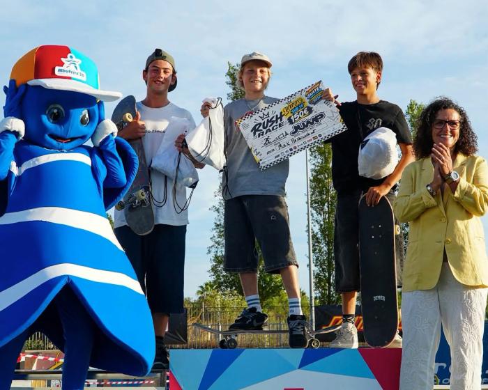 ALBUFEIRA SKATE CHALLENGE  ESTREOU NOVOS DESAFIOS NAS RUAS DA CIDADE - ampliar imagem ou passar à próxima