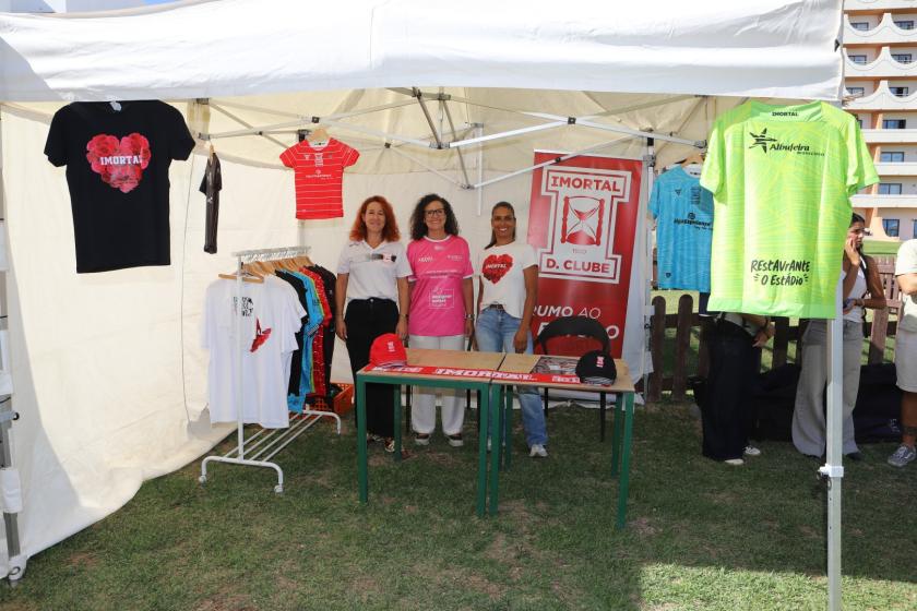 PADEL SOLIDÁRIO EM ALBUFEIRA - ampliar imagem ou passar à próxima