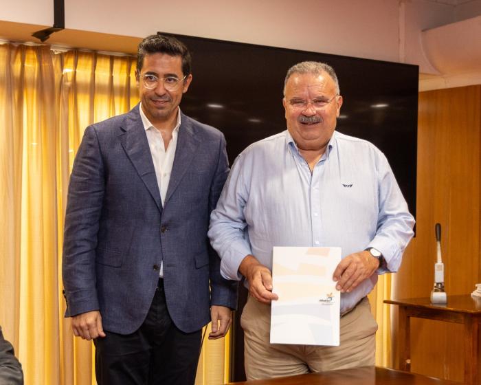 CÂMARA MUNICIPAL DE ALBUFEIRA  REFORÇA APOIO À FORMAÇÃO DESPORTIVA - ampliar imagem ou passar à próxima