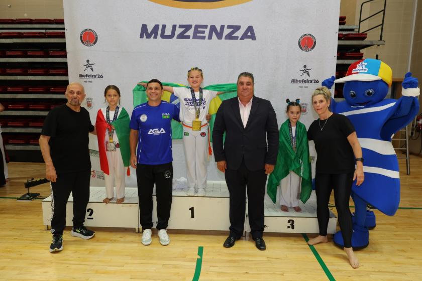 Campeonato Europeu de Capoeira - ampliar imagem ou passar à próxima