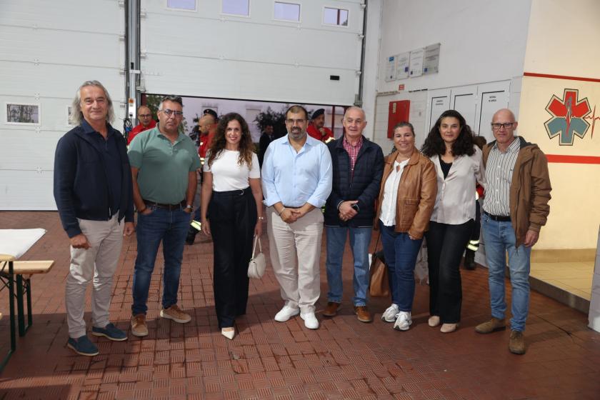 Nova ambulância reforça resposta de socorro em Albufeira - ampliar imagem ou passar à próxima
