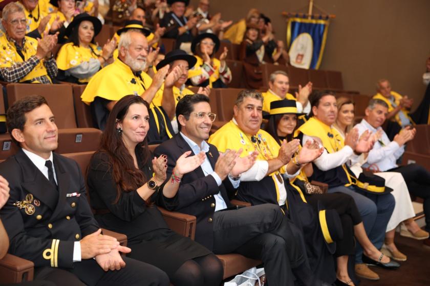 Entronização do Presidente da Câmara municipal de Albufeira - ampliar imagem ou passar à próxima