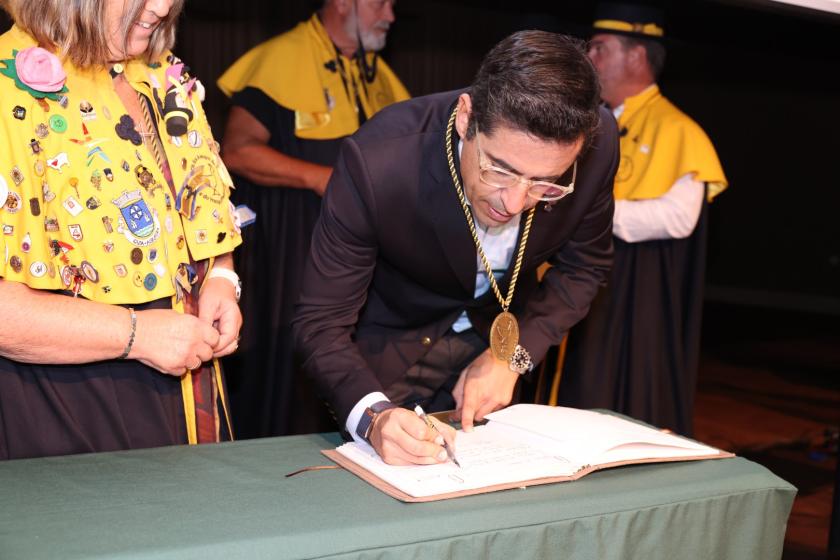 Entronização do Presidente da Câmara municipal de Albufeira - ampliar imagem ou passar à próxima