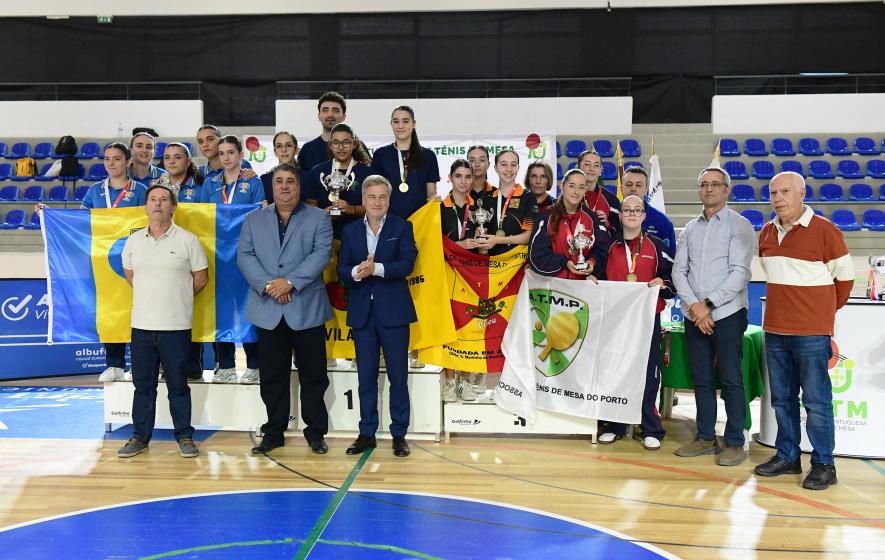 Albufeira recebe o futuro do ténis de mesa português - ampliar imagem ou passar à próxima