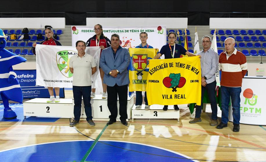 Albufeira recebe o futuro do ténis de mesa português - ampliar imagem ou passar à próxima