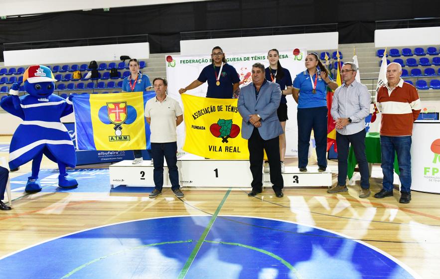 Albufeira recebe o futuro do ténis de mesa português - ampliar imagem ou passar à próxima