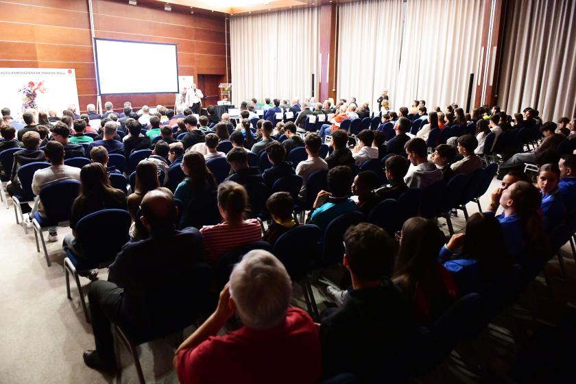 Albufeira recebe o futuro do ténis de mesa português - ampliar imagem ou passar à próxima