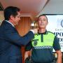 ENTREGA DIVISAS E CARTEIRAS PROFISSIONAIS A 12 AGENTES DA POLÍCIA MUNICIPAL